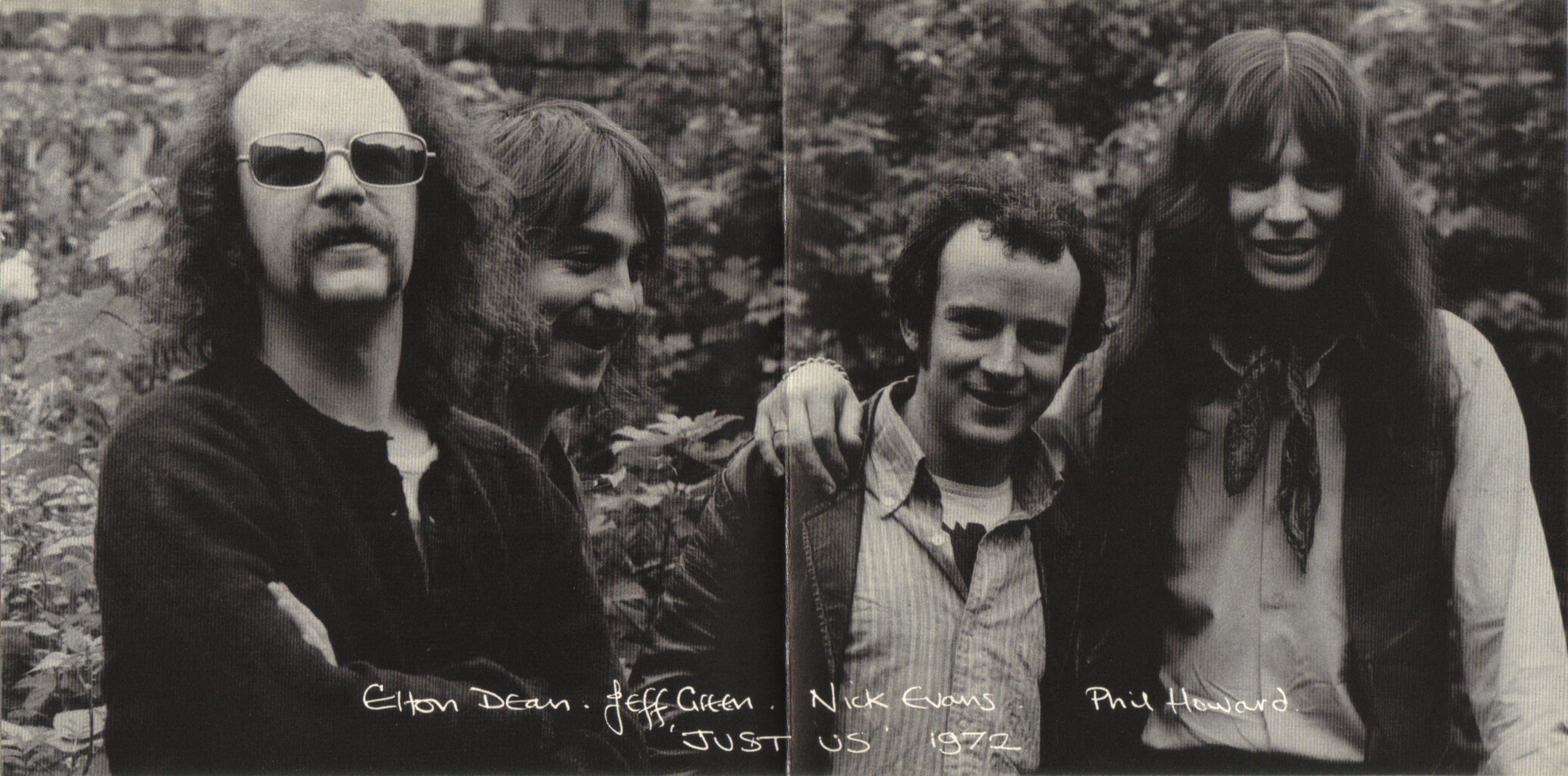 elton_dean_-_just_us_-_booklet_(2-2).jpg